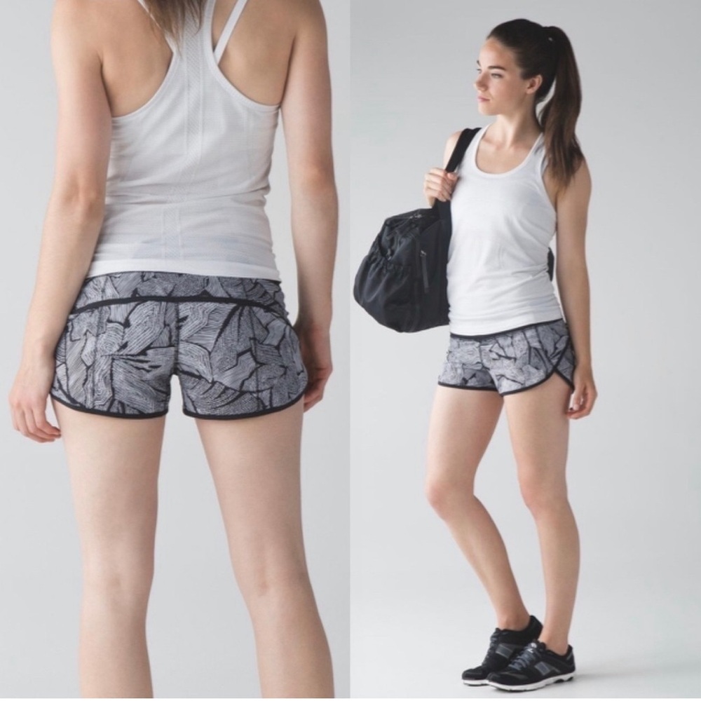 LULULEMON Speed Short in Dottie Tribe White Black / Black